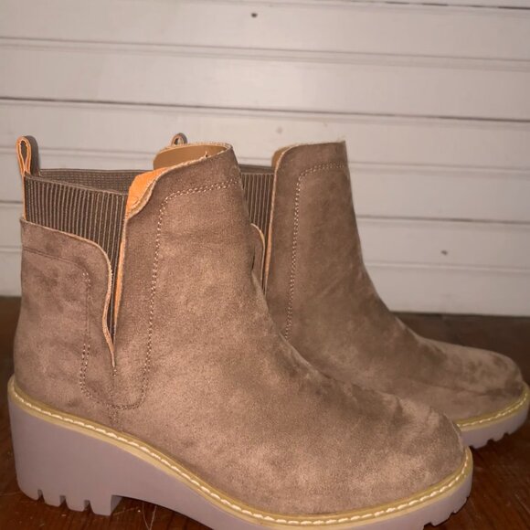 Corky's Hey Girl Basic Bootie In Taupe & Grey - Picture 5 of 6